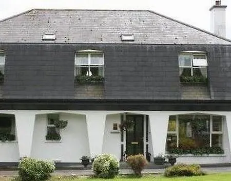 Coatesland House 5*